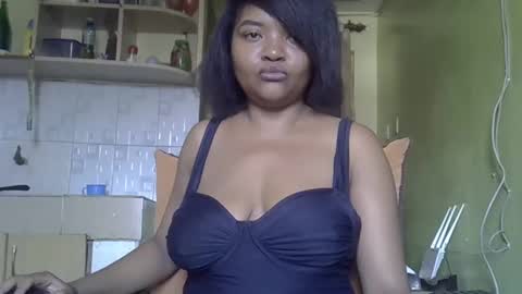 Snapshot of busty_kenzi chatting on January 22, 2025, 9:57 am busty kenzi online show from January 22, 2025, 9:57 am