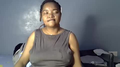 busty kenzi online show from May 25, 2026, 6:14 pm