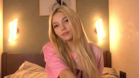 Snapshot of butteflai chatting on February 18, 2026, 6:42 am butteflai online show from February 18, 2026, 6:42 am