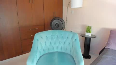 Snapshot of buunnyyhot chatting on May 5, 2026, 7:44 pm Rosse online show from May 5, 2026, 7:44 pm