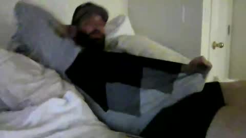 c2cmee online show from November 23, 2025, 4:34 am