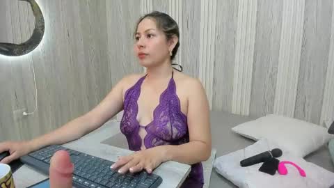 Camii Sweet  online show from June 6, 2026, 8:02 pm