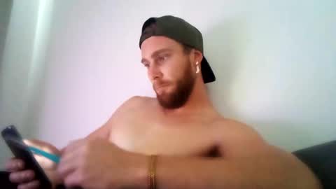 Snapshot of cacm121932470 chatting on December 6, 2024, 1:40 am TreeaTz online show from December 6, 2024, 1:40 am