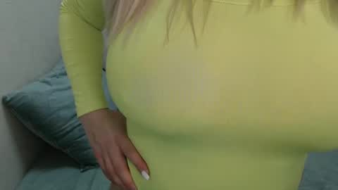 cadence_lux online show from March 1, 2025, 9:18 am