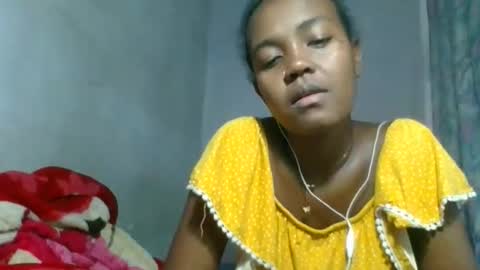 caella98 online show from April 10, 2026, 10:03 pm