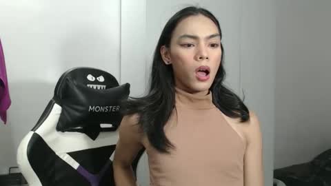 Snapshot of caitessa_bellemoir chatting on December 5, 2025, 2:47 pm caitessa_bellemoir online show from December 5, 2025, 2:47 pm