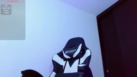 Valerio  online show from February 26, 2025, 8:33 pm