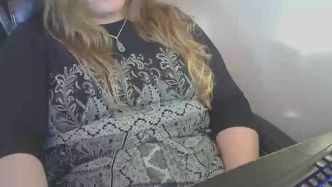 Calie online show from May 10, 2026, 9:31 pm