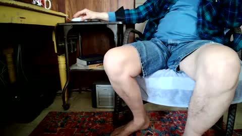 Snapshot of cali1962 chatting on January 2, 2025, 10:44 pm Cal online show from January 2, 2025, 10:44 pm