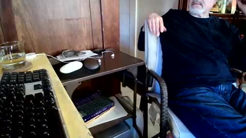 Snapshot of cali1962 chatting on February 16, 2025, 10:54 pm Cal online show from February 16, 2025, 10:54 pm