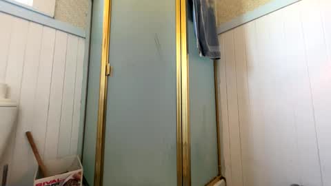 Snapshot of cali1962 chatting on October 4, 2025, 6:39 pm Cal online show from October 4, 2025, 6:39 pm