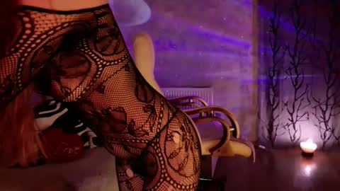 EMPERATRIZ online show from May 12, 2026, 9:56 pm