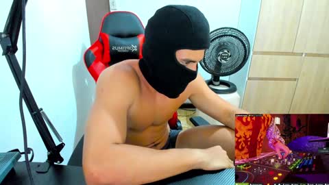 calihotcaliente27 online show from January 29, 2025, 5:45 pm