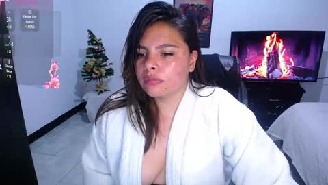 Snapshot of caliope_goddess1 chatting on December 15, 2024, 2:48 pm caliope_goddess1 online show from December 15, 2024, 2:48 pm