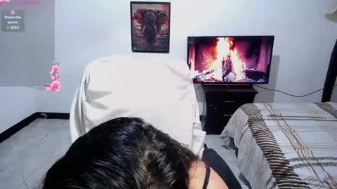 Snapshot of caliope_goddess1 chatting on January 21, 2025, 6:34 pm caliope_goddess1 online show from January 21, 2025, 6:34 pm