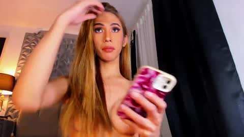 Snapshot of calixta_xx chatting on February 1, 2025, 9:00 am zerina online show from February 1, 2025, 9:00 am