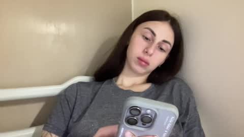 Anna online show from February 16, 2025, 9:27 pm