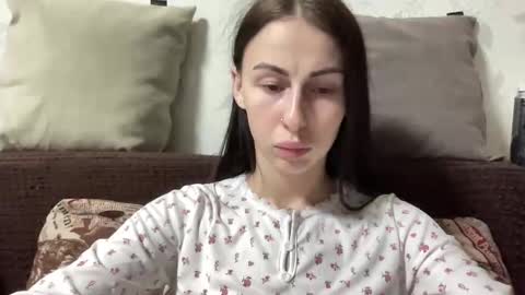 Anna online show from March 19, 2026, 7:07 pm