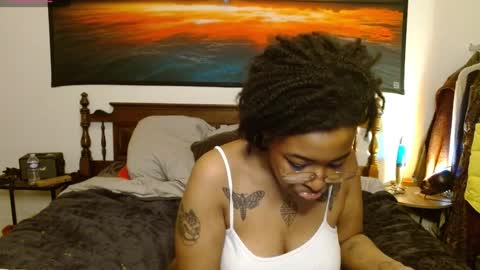 Snapshot of call_me_hedone chatting on February 27, 2025, 8:42 pm Hedone online show from February 27, 2025, 8:42 pm