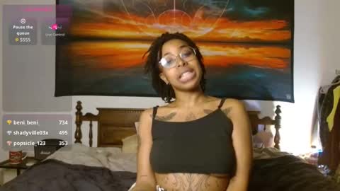 Snapshot of call_me_hedone chatting on November 26, 2025, 9:27 pm Hedone online show from November 26, 2025, 9:27 pm