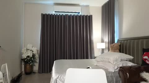 Call Me Linda online show from February 9, 2025, 2:38 am