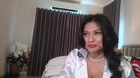 Call Me Linda online show from November 2, 2025, 3:09 am