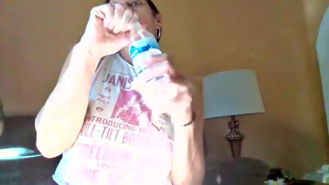 Calli online show from February 20, 2026, 8:53 pm