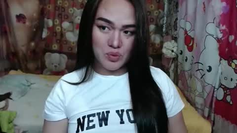 Snapshot of callme_mama chatting on October 19, 2025, 6:08 pm Althea online show from October 19, 2025, 6:08 pm