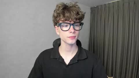 Hey I am Calvin  online show from February 8, 2026, 5:05 pm