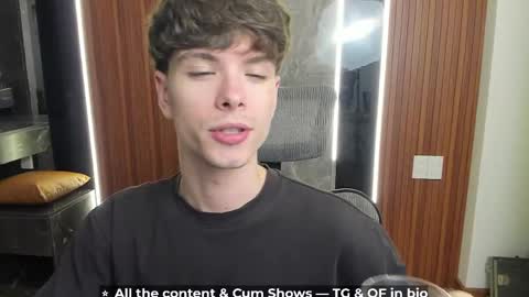 Hey I am Calvin  online show from April 11, 2026, 5:17 pm