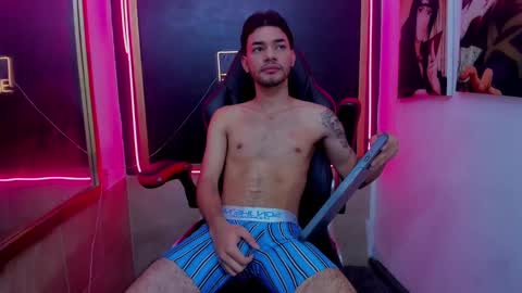Snapshot of calvin_parker chatting on October 9, 2025, 5:05 am Calvin online show from October 9, 2025, 5:05 am