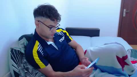 Snapshot of calvinjohnlad chatting on January 5, 2025, 7:28 pm Calvinjohnlad online show from January 5, 2025, 7:28 pm