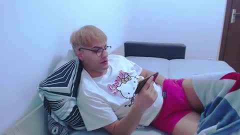 Snapshot of calvinjohnlad chatting on January 11, 2025, 6:35 am Calvinjohnlad online show from January 11, 2025, 6:35 am