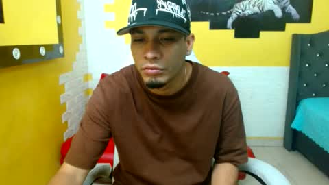 cam_xman online show from June 3, 2026, 2:33 pm