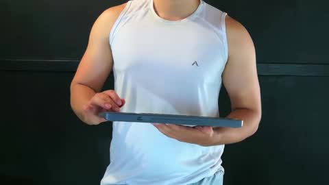 camara110 online show from March 9, 2025, 8:21 pm