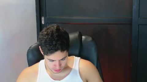 camara110 online show from October 11, 2025, 12:21 am