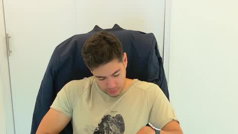 camara110 online show from November 19, 2025, 11:49 pm