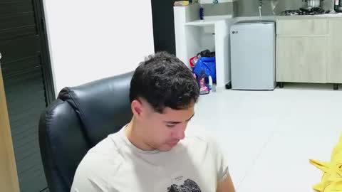 camara110 online show from March 3, 2026, 1:56 am