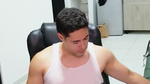 camara110 online show from April 25, 2026, 2:47 am