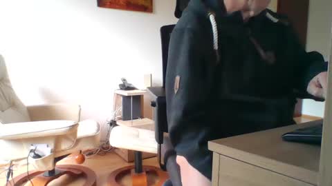 Snapshot of camcologne chatting on January 7, 2025, 10:43 am camcologne online show from January 7, 2025, 10:43 am