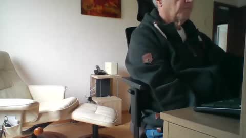 Snapshot of camcologne chatting on January 19, 2025, 2:59 pm camcologne online show from January 19, 2025, 2:59 pm