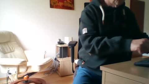 Snapshot of camcologne chatting on February 11, 2025, 10:59 am camcologne online show from February 11, 2025, 10:59 am