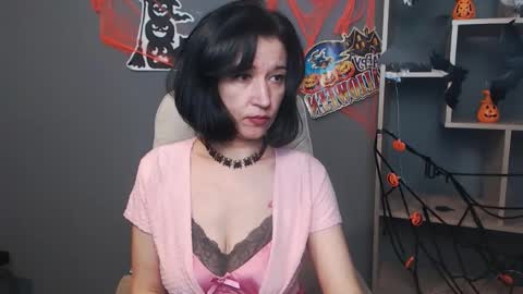 Cameronenns online show from November 2, 2025, 7:33 am