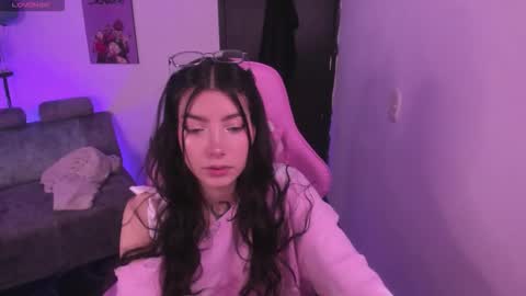 CAMI  online show from December 1, 2025, 10:26 pm