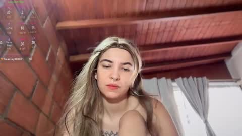 camii19y online show from December 19, 2025, 8:05 pm