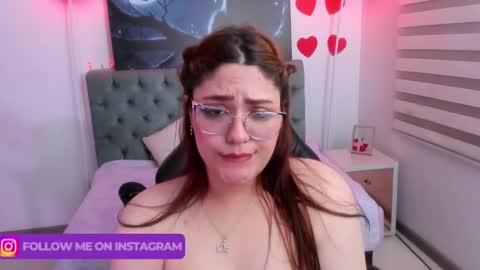 Camila Osorio online show from March 6, 2025, 6:41 am