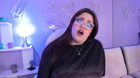 Camila Osorio online show from December 1, 2025, 10:15 pm