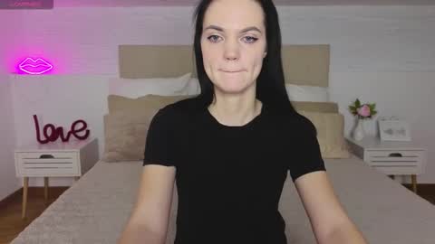 Camila online show from November 23, 2025, 8:52 pm