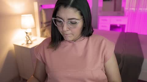 Camila buitrago online show from December 18, 2024, 10:02 pm