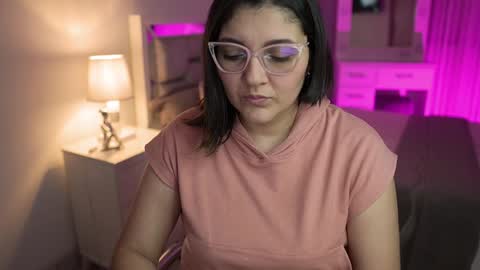 Camila buitrago online show from December 19, 2024, 2:23 am